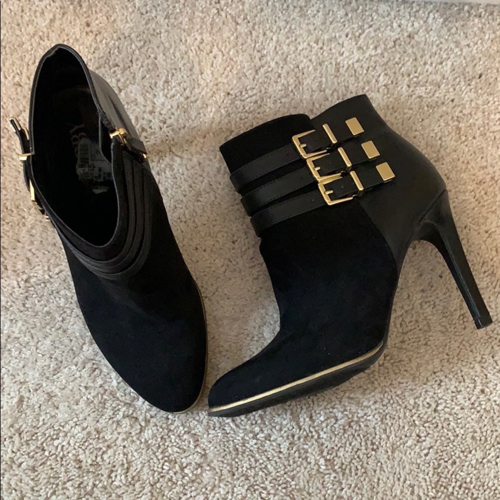 SAM & LIBBY Booties